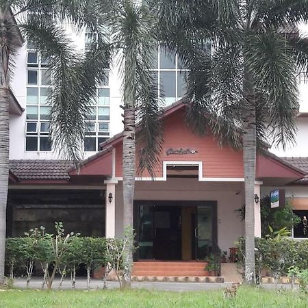 Ingfah Apartment Hat Yai Buitenkant foto